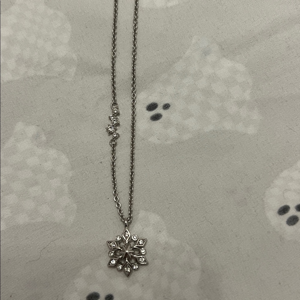 Arribas Bros Snowflake Necklace